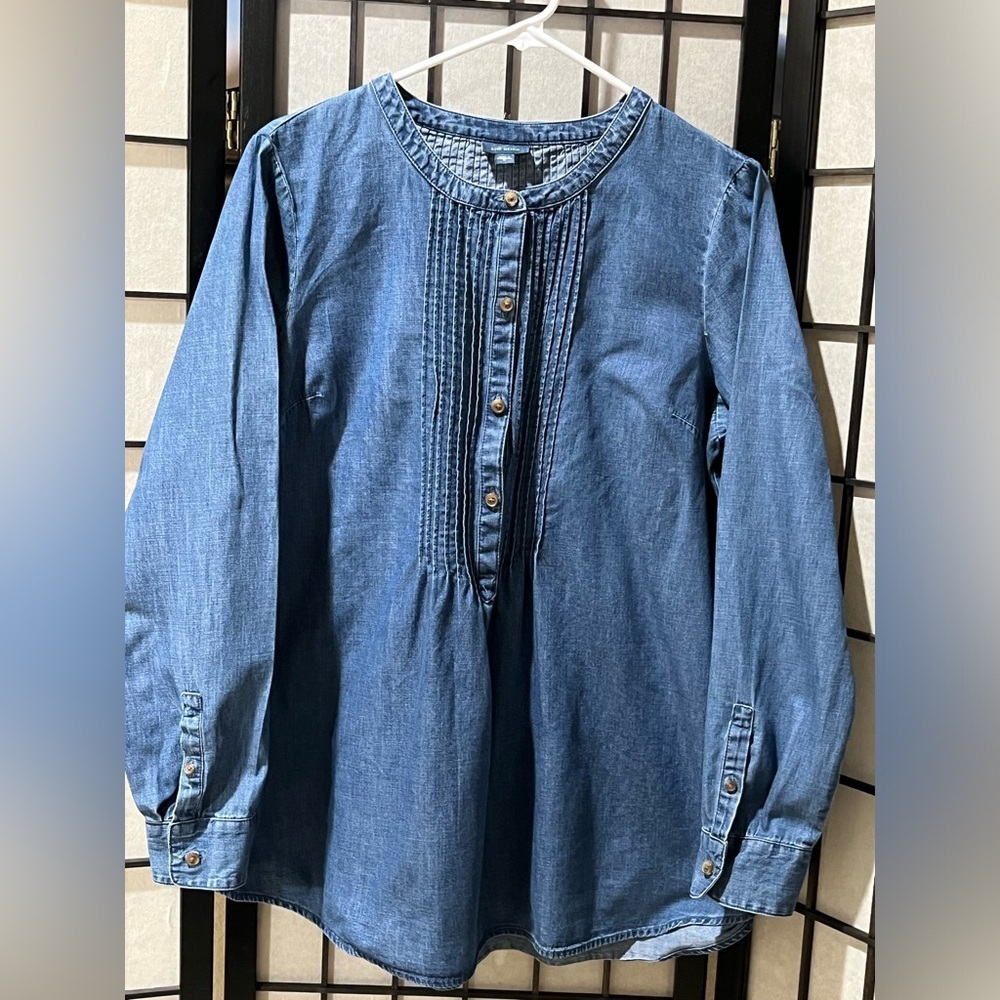J JILL Denim Button-Cuff Sleeve SMOCK TOP- Medium Wash Blue WOMEN SIZE M